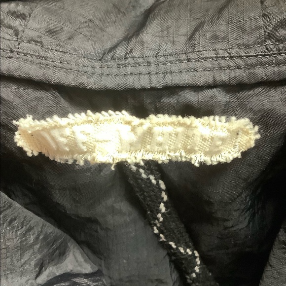 Off-White Oversized Windbreaker UNISEX - Picture 12 of 16